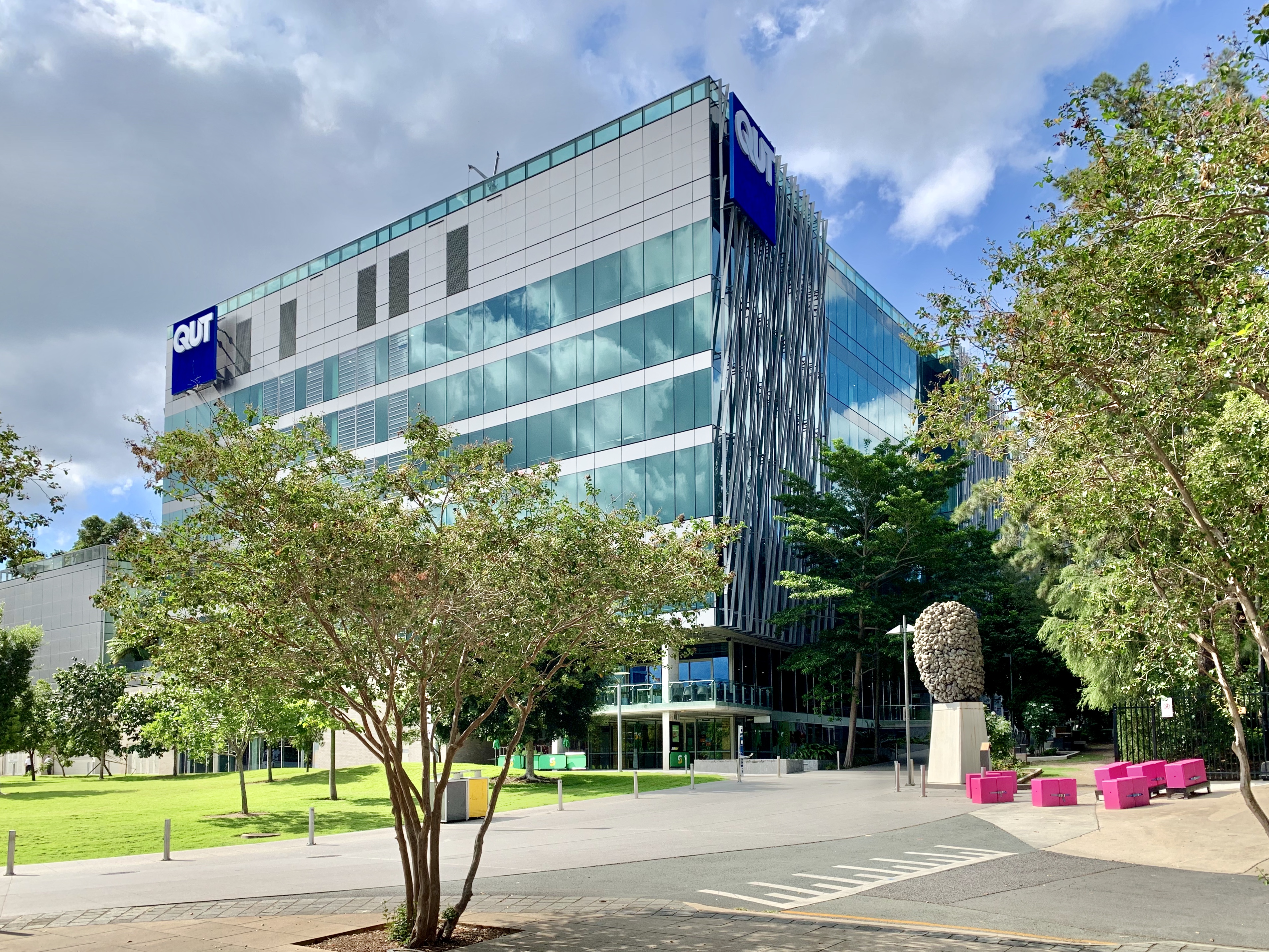 
	Queensland University of Technology Fully Funded Scholarship  in Australia
